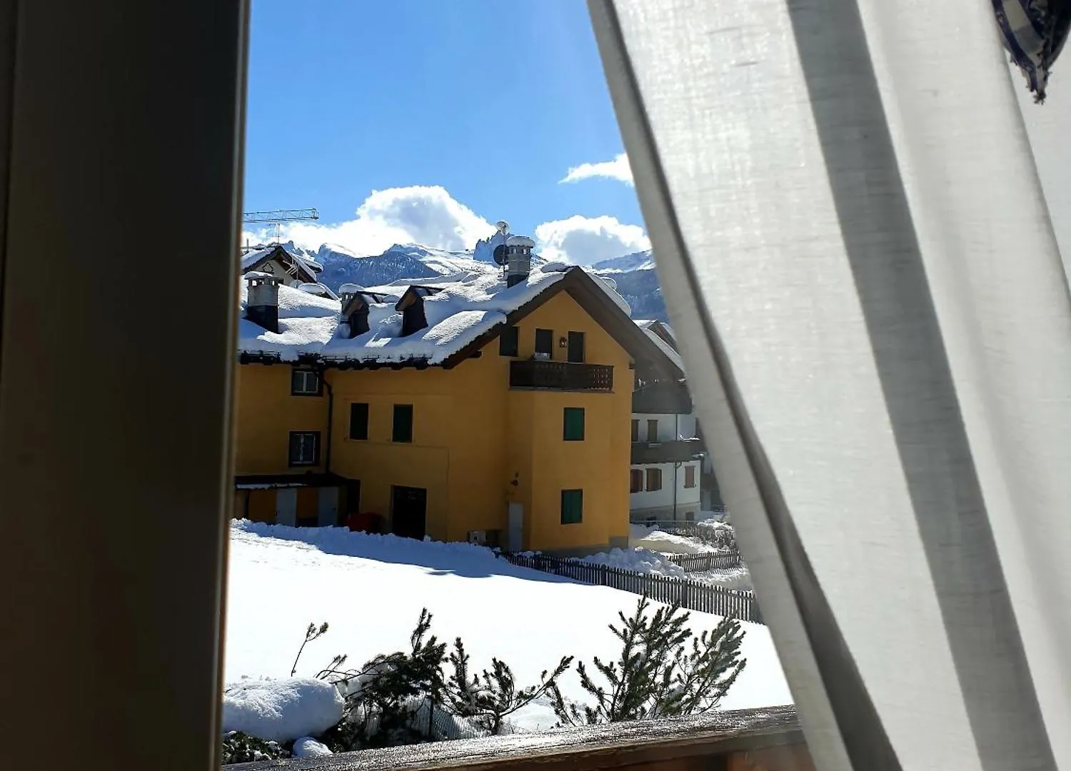 centralissimo appartamento indipendente, luminoso via del Castello Cortina dʼAmpezzo