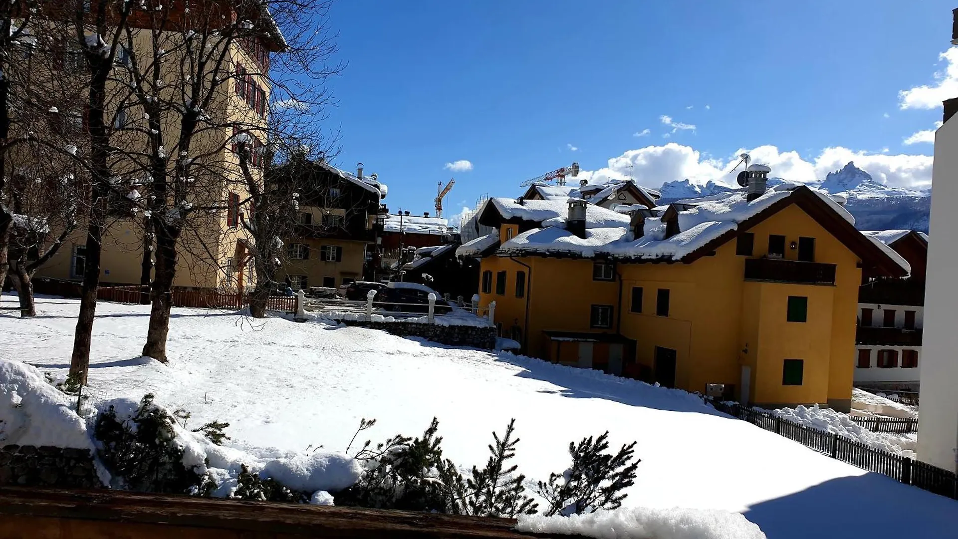 centralissimo appartamento indipendente, luminoso via del Castello Cortina dʼAmpezzo Italia